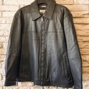 Perry Ellis 100% leather bomber jacket